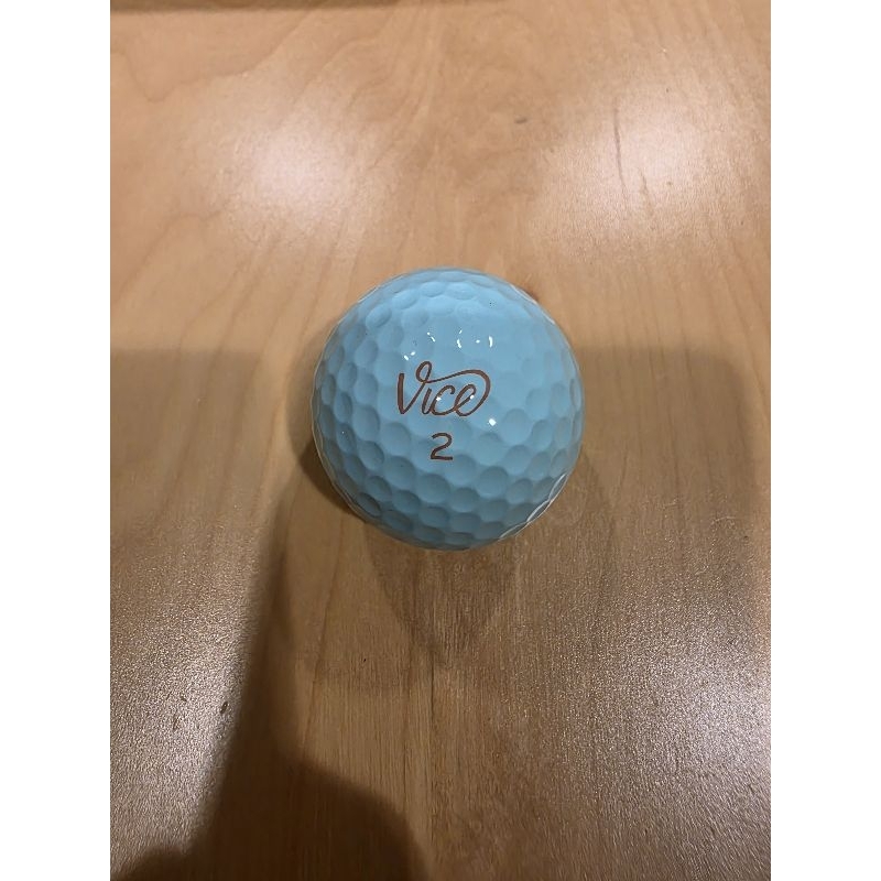 Vice Golf ลูกกอล์ฟ สวยๆ สำหรับพัต