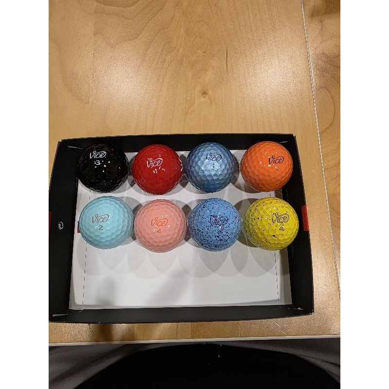 Vice Golf ลูกกอล์ฟ สวยๆ สำหรับพัต