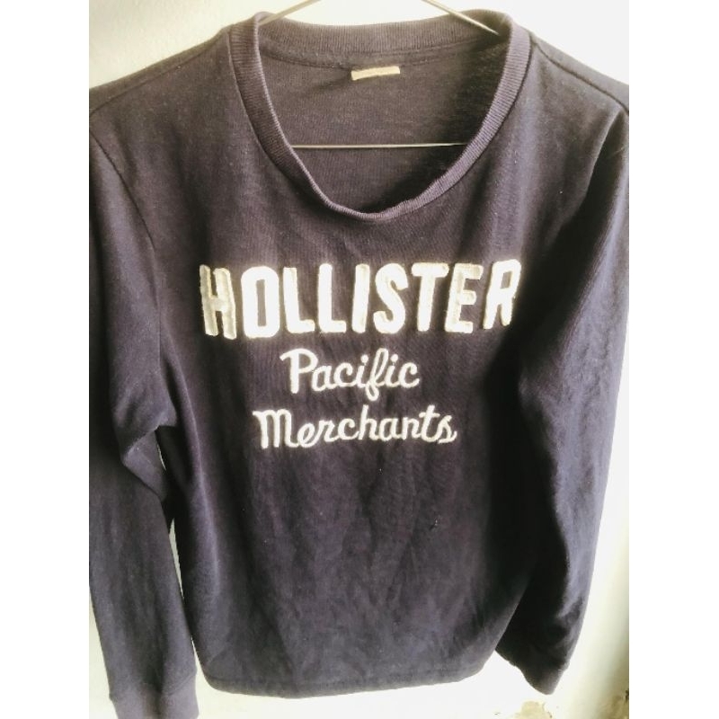 เสื้อกันหนาว Hollister สีกรมท่า