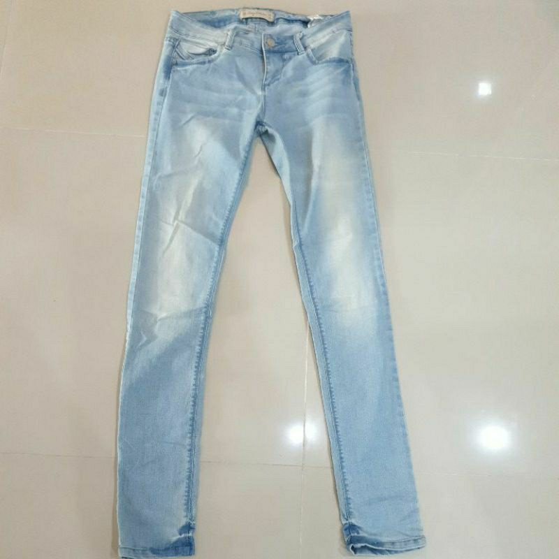 กางเกงยีนส์ขายาวLefties,brand