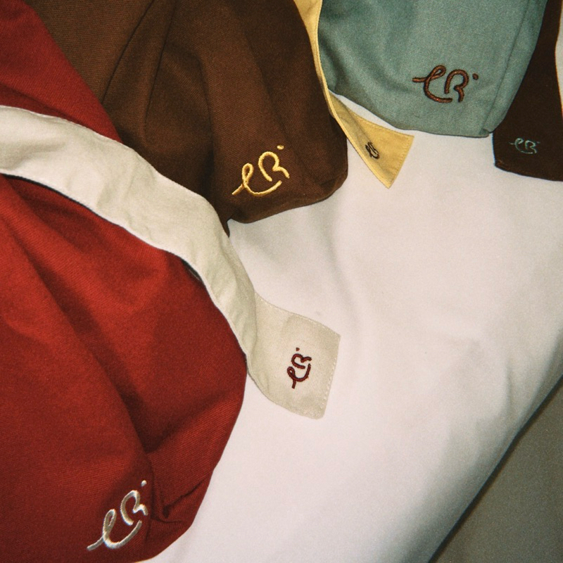 Leryc Tote Bag color : 02 Scarlet (กระเป๋าผ้าสะพายข้าง)