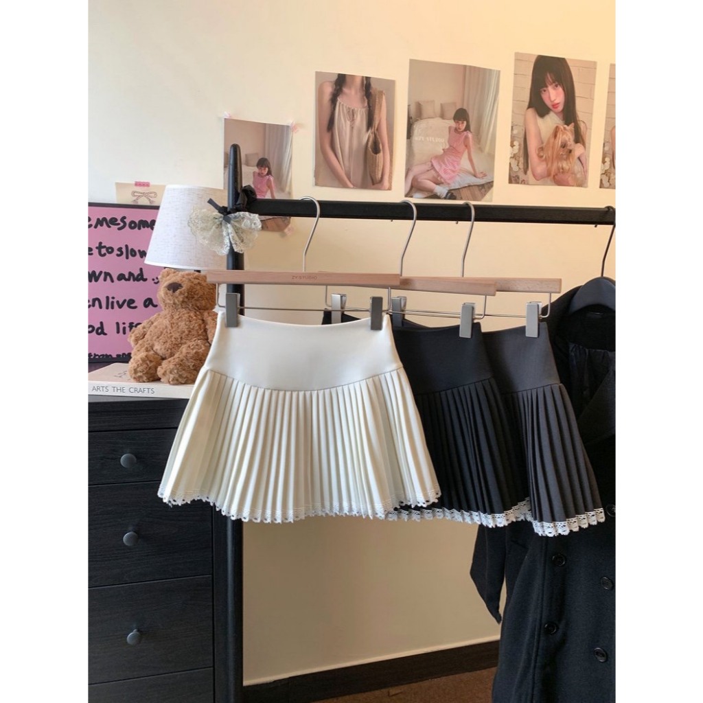 (D288)         กระโปรงสั้นจีบรอบ ชายแต่งลูกไม้หวานๆ มีซับใน พร้อมส่ง 3 สี 4 ไซส์