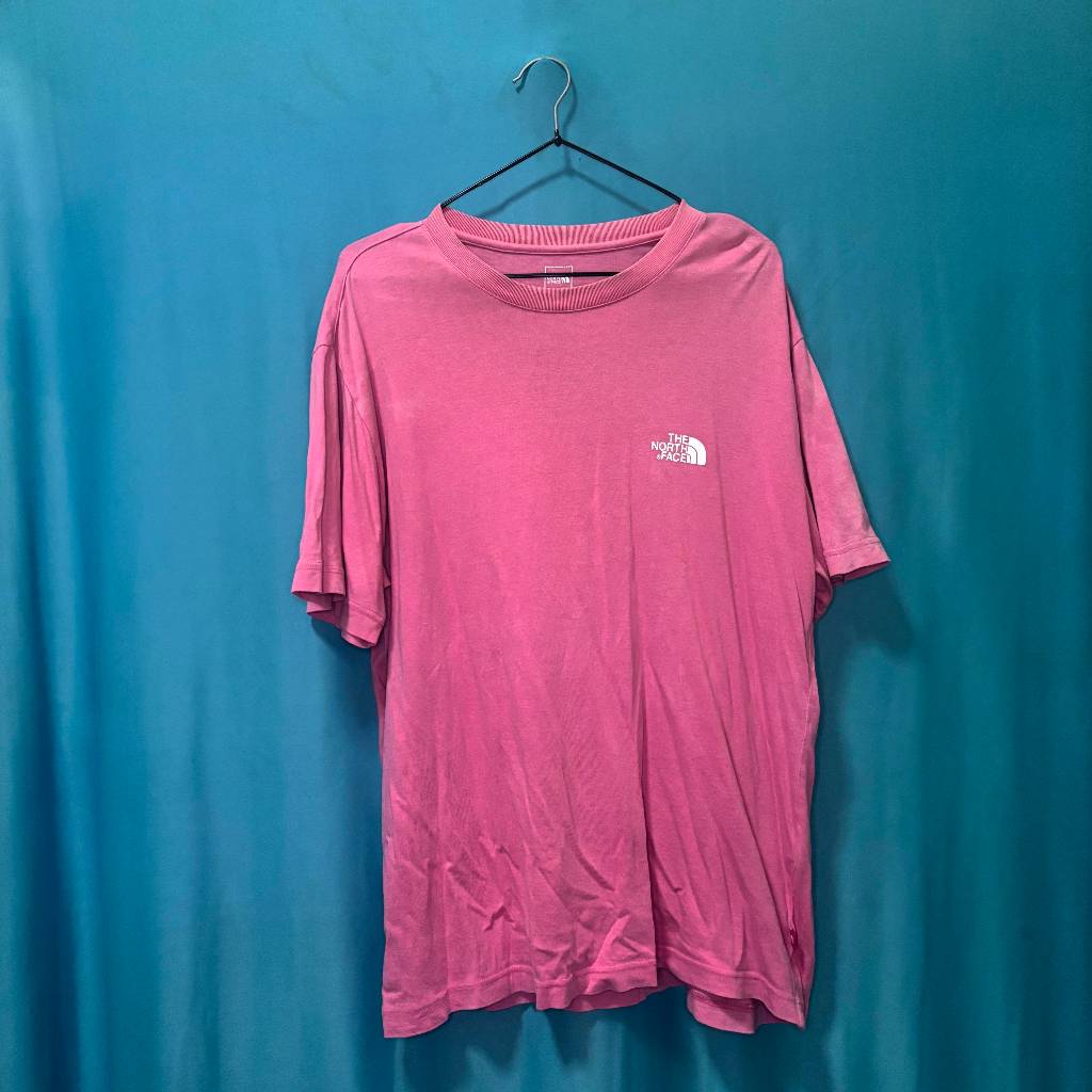 The North Face (Pink) / อก 46" ยาว 28" 200.-