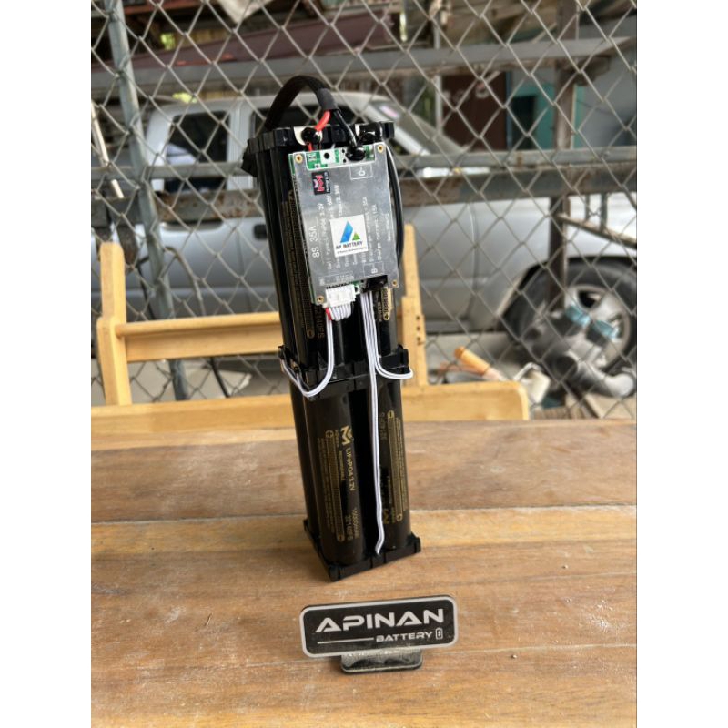 แบตเตอรี่บลูทูธ diy 8S 27V 15000ma bms Cf35Aพร้อมที่ชาร์จ