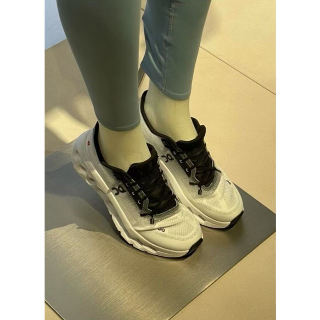 💯%🔥พร้อมส่ง🔥✨⭐️ ON Running Cloudtilt（3ME10101002）（ 3ME10102105）รองเท้าผ้าใบจริง sneakers Unisex