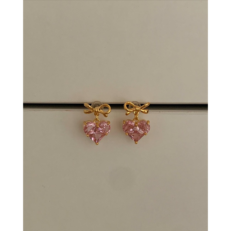ต่างหูก้านเงิน925 ต่างหูโบว์ HER OBJECTIVE_HER BELLA BOW WITH HEART DROP EARRINGS