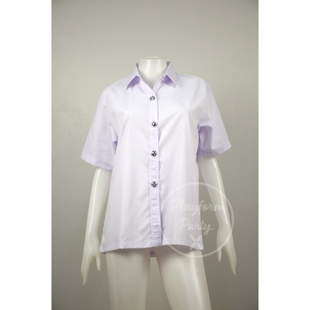 เสื้อนักเรียนหญิง คอแหลม สำหรับใส่กระดุมโลหะ (ไม่รวมกระดุมในภาพ) อก 42 - 44 นิ้ว ยาว 26 - 28 นิ้ว มือ 1