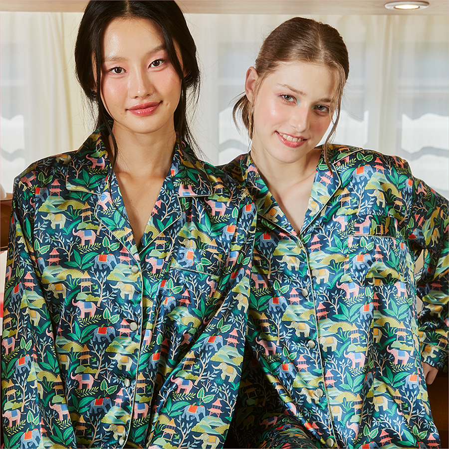 ชุดนอนแม่ลูก Vana ลาย Elephant Pavilion  ผ้าซาติน ผ้านิ่มใส่บาย ไม่ร้อน ใส่คู่ก็น่ารัก | Collection The gathering of joy