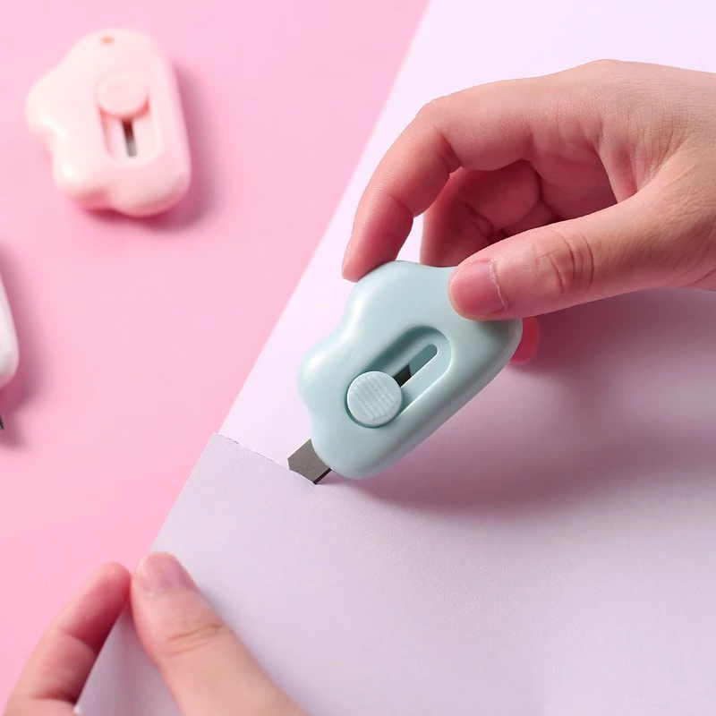 AIODIY มีดคัตเตอร์ สามารถตัดวัสดุได้หลากหลาย มีดตัดกระดาษ เครื่องตัดกระดาษแบบพกพาขนาดเล็ก thumbnail 3