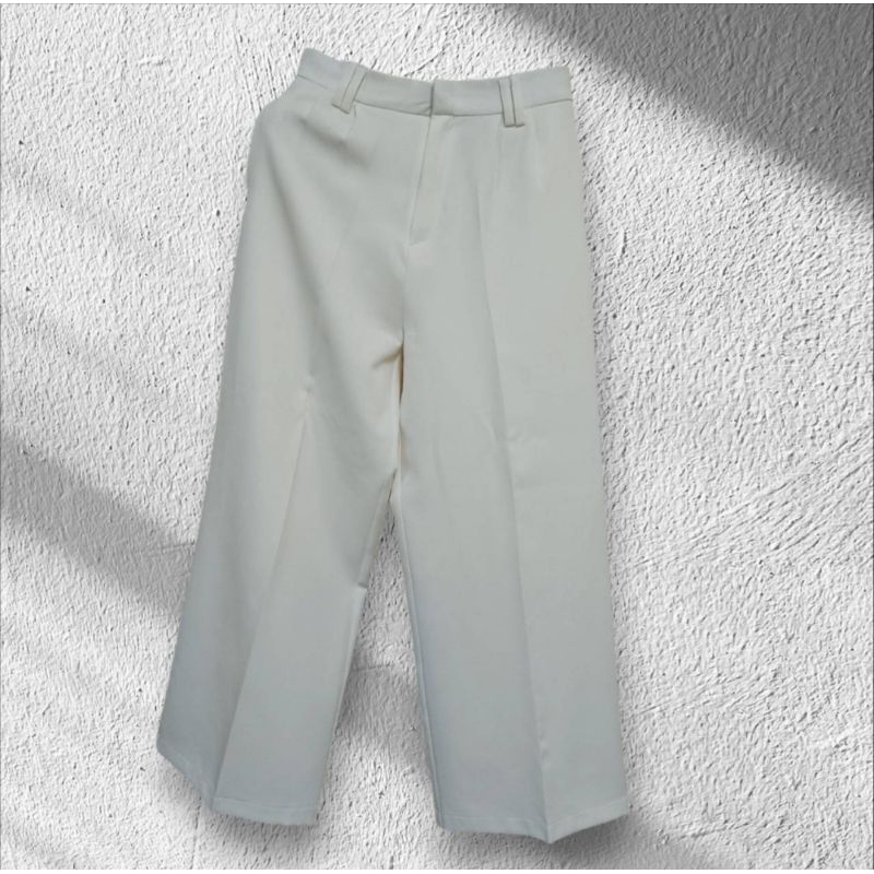 กางเกงทรงกระบอกบอกYogurt outfit ไซส์M