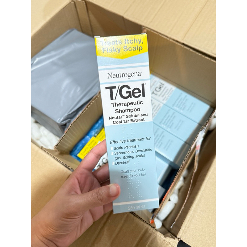 (พร้อมส่ง!!) ของแท้จากอังกฤษ Neutrogena T/Gel Therapeutic Shampoo แชมพูขจัดรังแคและเซบเดิร์ม ขนาด 250 ml หมดอายุ 2027