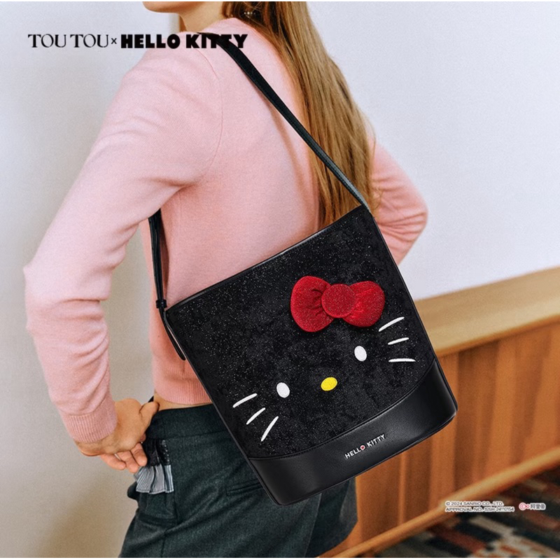 TOUTOUxhellokitty || กระเป๋าทรงถังความจุขนาดพอดี