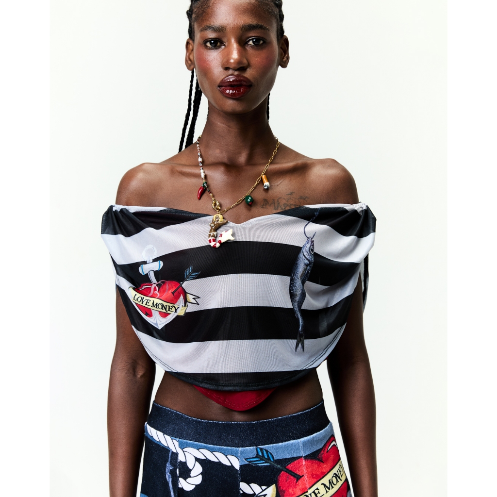 BLACKDOG BKK - SS2527 -Love money off-shoulder  เสื้อเปิดไหล่พิมพ์ลาย