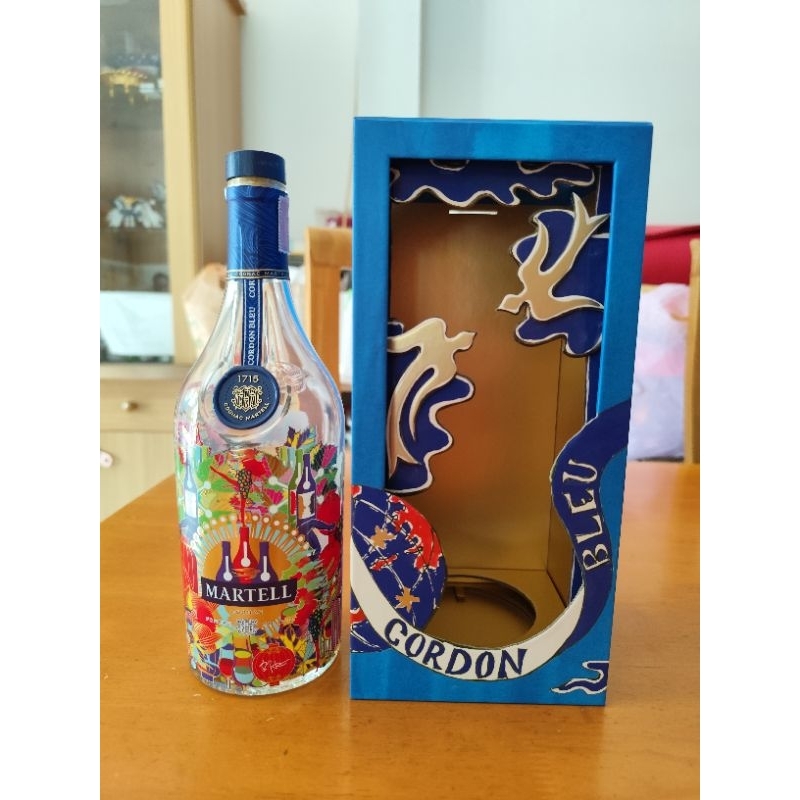 ชุดขวด MARTELL CORDON BLUE Limited สภาพสวย ใหม่