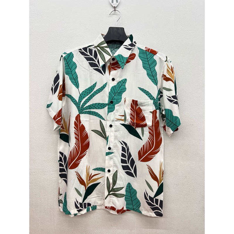 พร้อมส่ง🔶(ลายใบไม้ยาว)เสื้อเชิ๊ตฮาวายคอปกชายผ้าสปัน(เรย่อน) ใส่ใด้ทั้งชายและหญิง