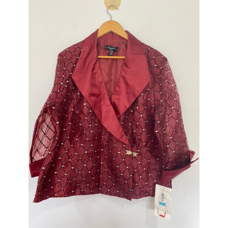 AQ *เพชรหลุด วัสดุหมอง* R&M Richard ไซส์ 20W อกหน้าผ้า 50 นิ้ว ยาว 26 วงแขน 22 นิ้ว เสื้อออกงาน ผ้าแ