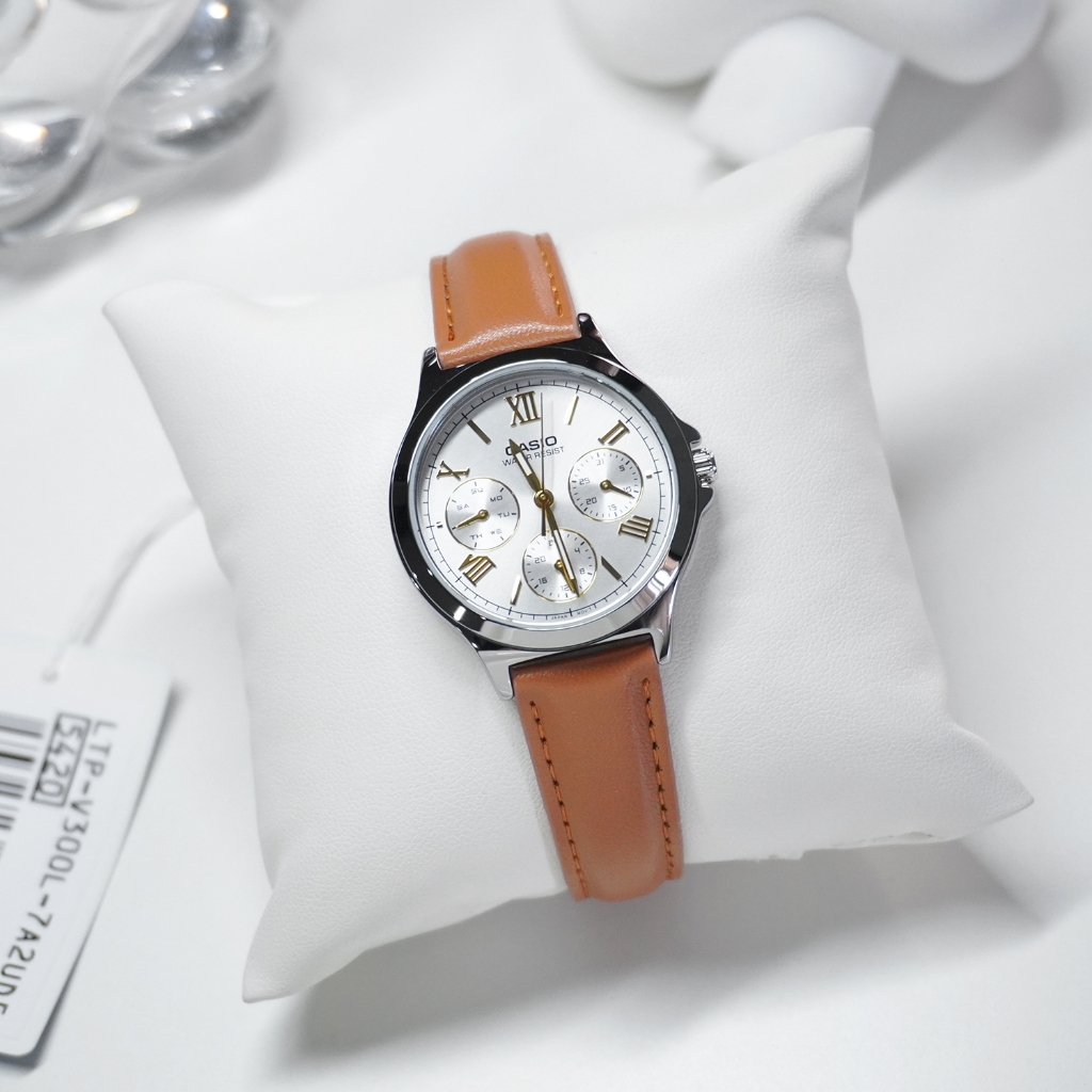Casio Standard นาฬิกาข้อมือผู้หญิง สายหนัง รุ่น LTP-V300,LTP-V300L,LTP-V300L-7A2- สีน้ำตาล