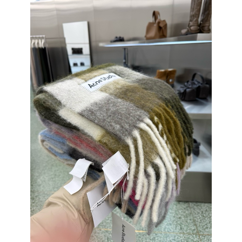 พร้อมส่ง ACNE STUDIO MOHAIR CHECKED SCARF