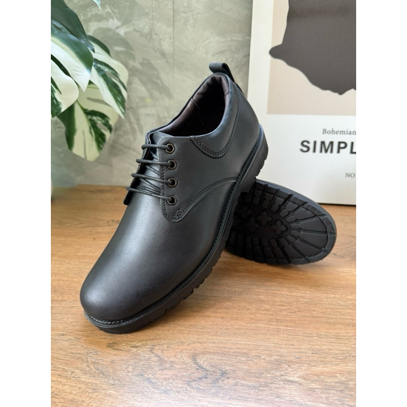 สินค้าใหม่ รองเท้าผู้ชายหนังแท้ แบบลำลอง สีดำล้วน ใส่นุ่มสบายเท้า เปลี่ยนไซส์ได้