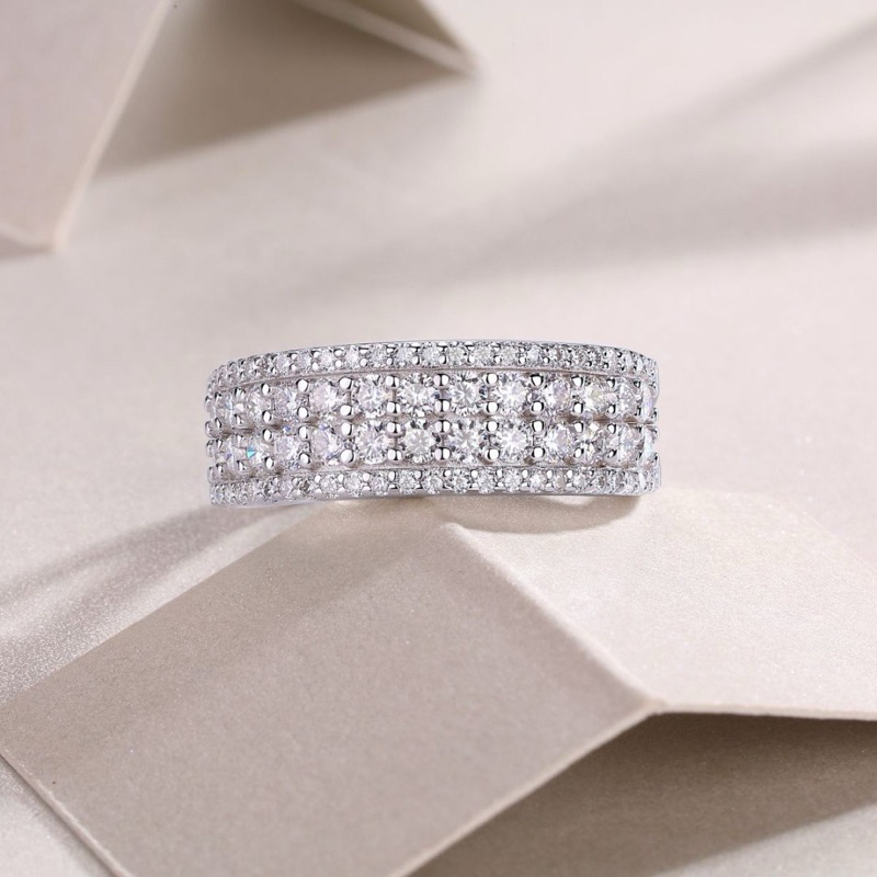 Reraya แหวนแถวฝังเพชร moissanite  เงินแท้ 92.5% ชุบทองคำขาว18k -A6567