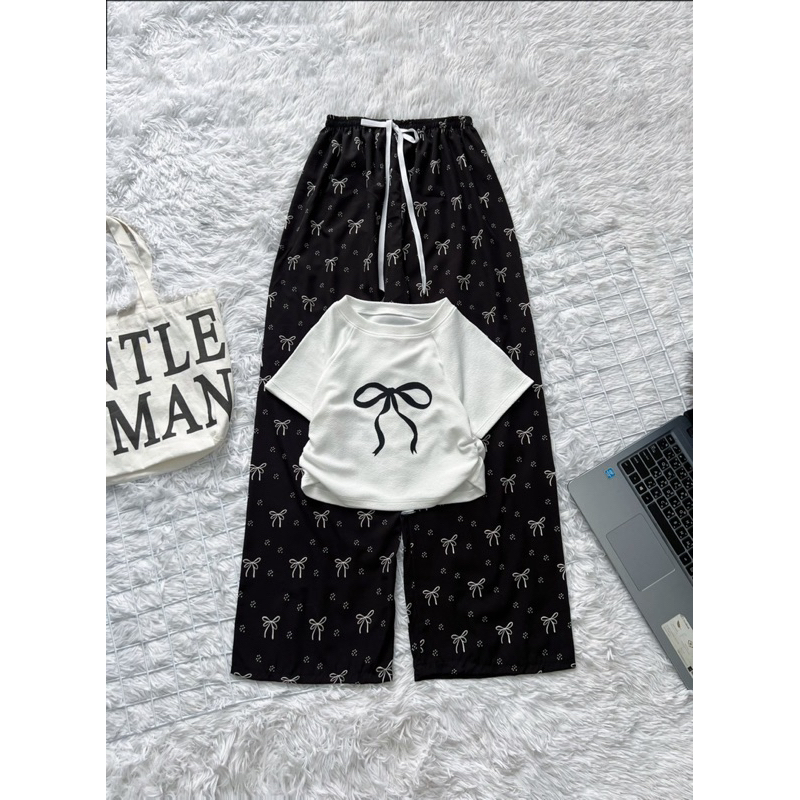 เซ็ต2ชิ้น เสื้อครอปจั้มเอว+กางเกงลายโบว์