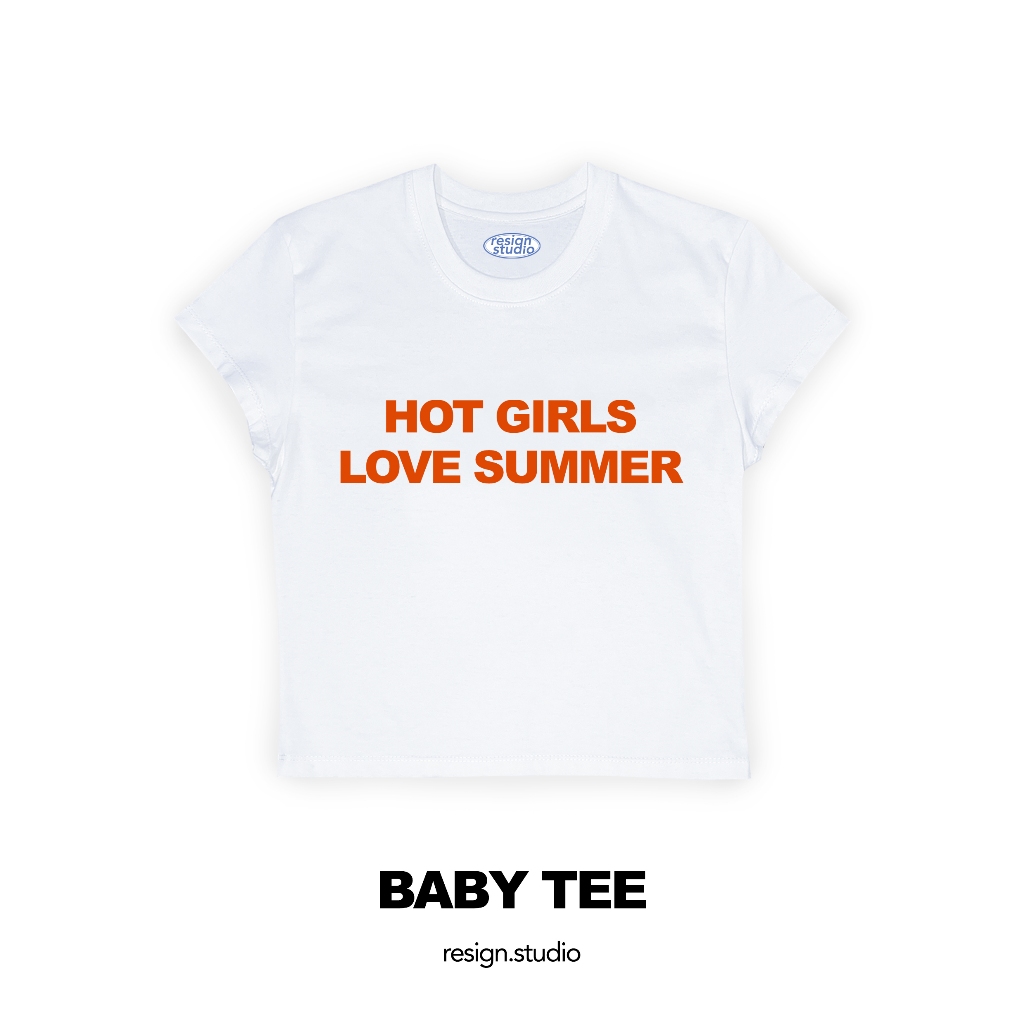 Resign.studio เสื้อยืด Baby tee - Hot girls