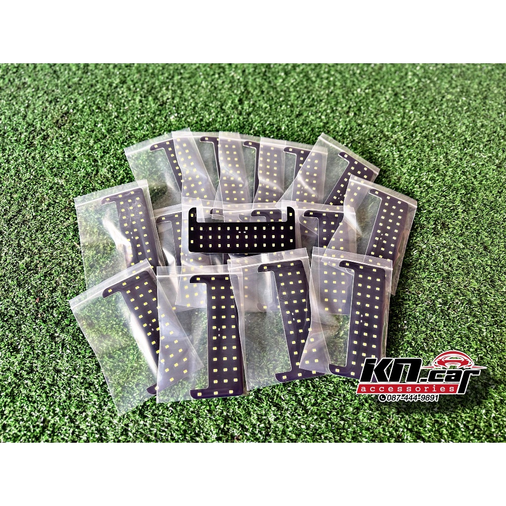 ไฟLedเพดานแถว3_รุ่นใหม่_โตโยต้า_เต็มโคม LED 36 Chips  ติดตั้งง่าย ไม่ต้องติดกาว แค่กด คลิ๊กเดียว
