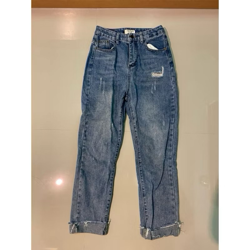 ส่งต่อกางเกงยีนส์จากร้าน jiranan studio size M
