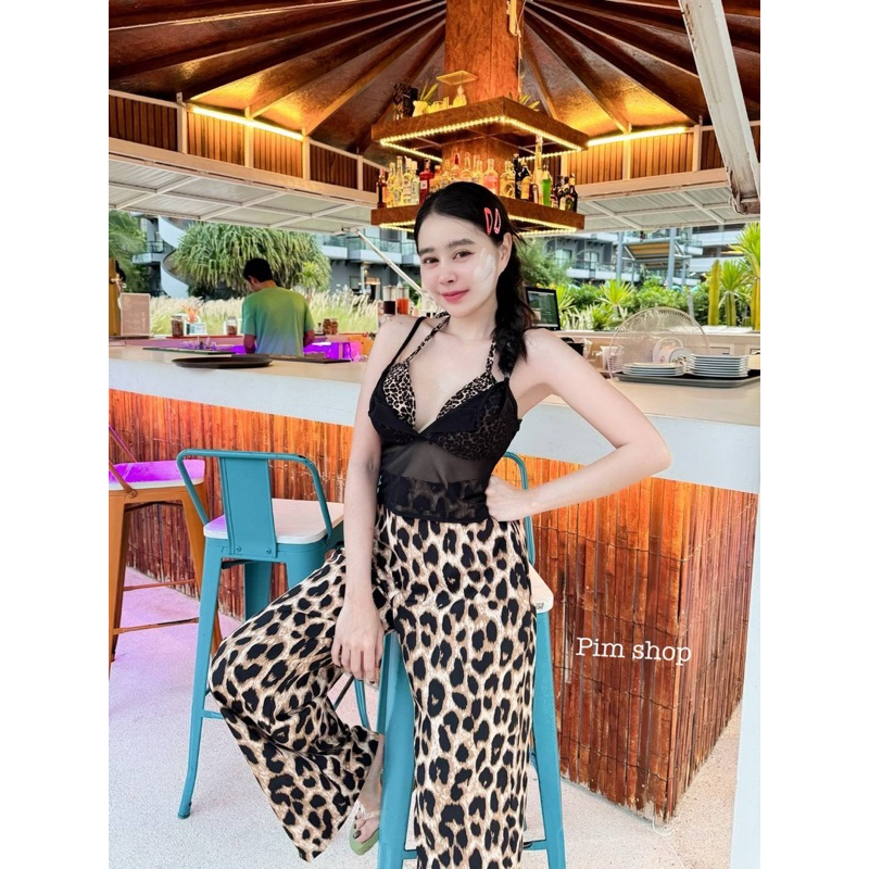 #Ontop set 3 ชิ้น ลายน้องเสือ สุดคุ้ม บราแถมเสื้อคอเว้า มาพร้อมกางเกงขายาว สงกรานต์แบบเฟี้ยสๆ