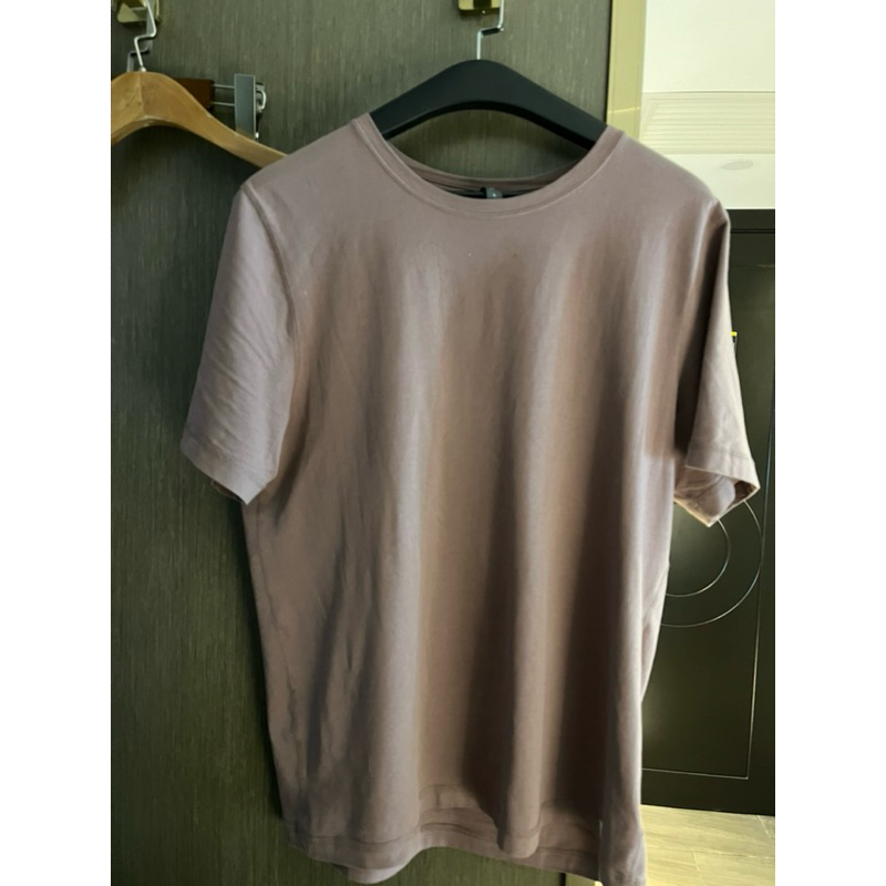 เสื้อยืด vuori size L มือ 2 แท้ อก 42-44