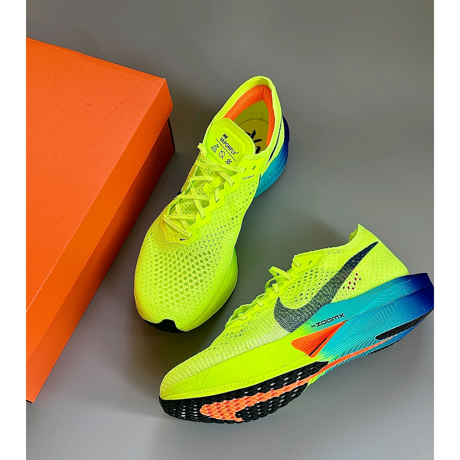 Nike ZoomX Vaporfly Next% 3 Volt  รองเท้าผ้าใบ สำหรับทั้งชายและหญิง(ของแท้ 100%)