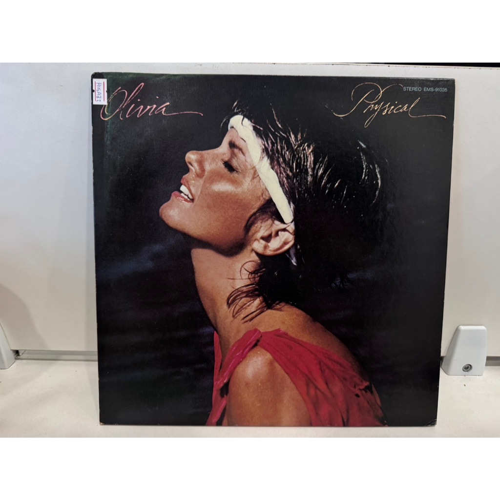 1LP Vinyl Records แผ่นเสียงไวนิล  Olivia Newton-John    (E9B23)