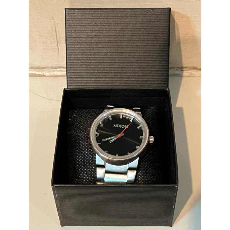 นาฬิกาข้อมือ ยี่ห้อ Nixon มือสองญี่ปุ่น (สภาพ 95%) คัดพิเศษ ของแท้จากญี่ปุ่น 100%