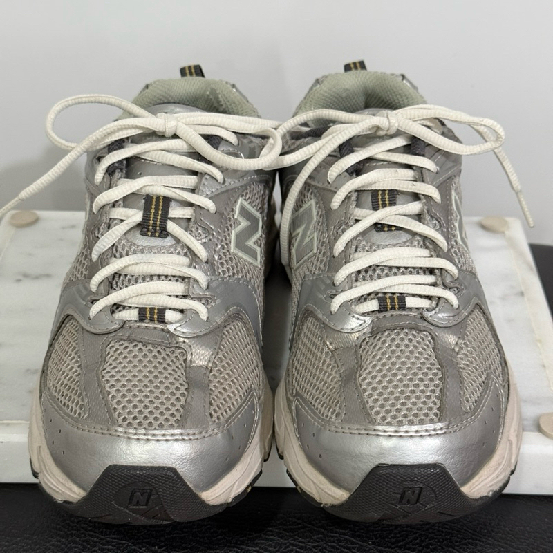 รองเท้า New Balance NB 530 มือสอง ของแท้ 100% ไซส์ 6 US / 38.5 EU / 24 CM