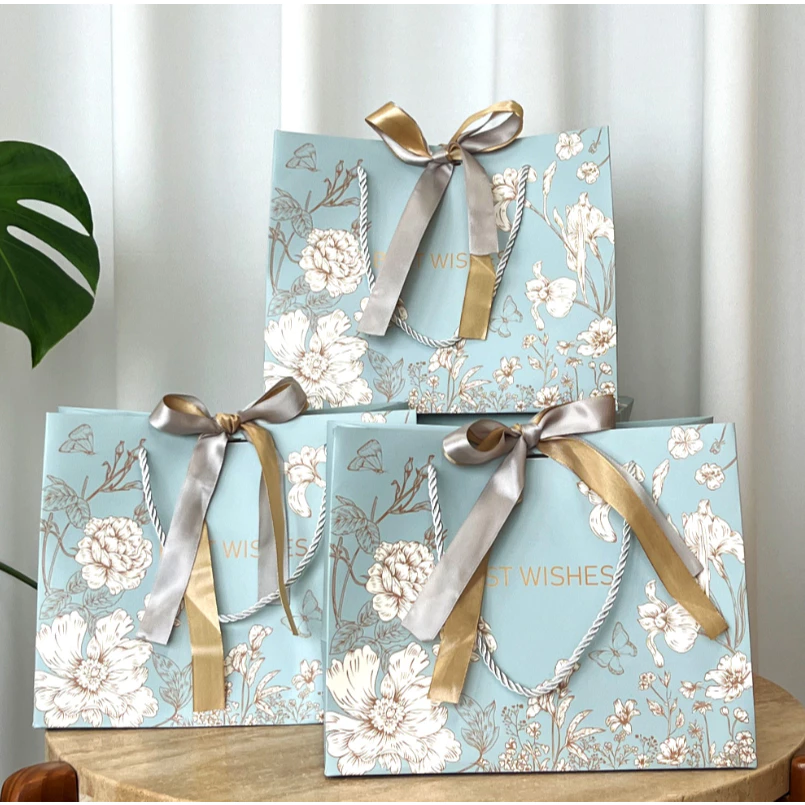 พร้อมส่ง ถุงพรีเมี่ยม Best Wishes ถุงกระดาษ ขายเป็นใบ หูหิ้วเชือก งานพิมพ์เรียบลาย3มิติ ถุงของขวัญ