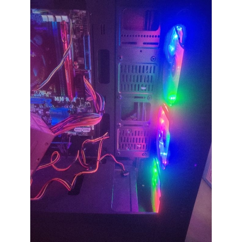 คอม i3 เจน2-3 Ram4 SSD120HHD240