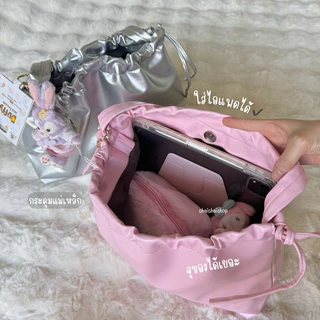 Chaichaishop💕พร้อมส่งครบสี✔𝑨𝒍𝒊𝒄𝒆 𝒃𝒂𝒈 กระเป๋าสะพาย✨ใส่ไอแพดได้✨ใบใหญ่ ทรงเกี๊ยว อะไหล่โบว์ น่ารักมาก จุได้เยอะ
