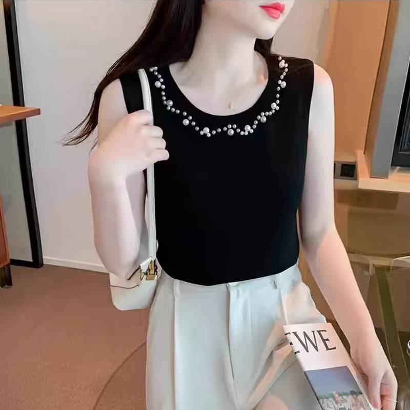 ไหมพรมช้อป จัดส่งรวดเร็ว เสื้อไหมพรม คอกลม ประดับไข่มุก สวยหรู อกได้ถึง 42 นิ้ว ฟรีไซส์