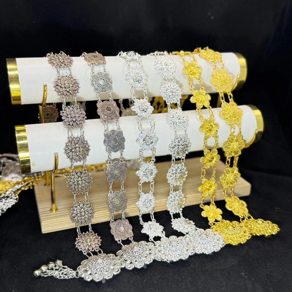 เครืองประดับโบราณเข็มขัดดอกไม้อีสานชุดล้านนาไทหัวเข็มขัดเงินโบราณสีทองthai belts