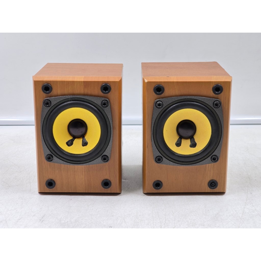 BB111 ลำโพงมือสองญี่ปุ่น 1 คู่ (BB) DENON DHT-300 30-80W 4 โอห์ม Woofer 2.5 นิ้ว Size ตู้ 9.5x10.5x1