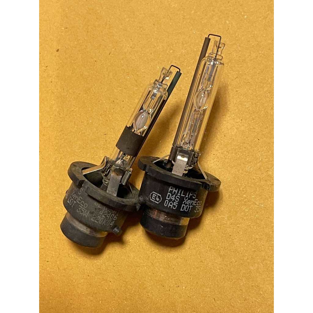 หลอดซีนอน D4R D4S แท้ญี่ปุ่นมือสอง (ใช้กับกล่อง D2R D2S)