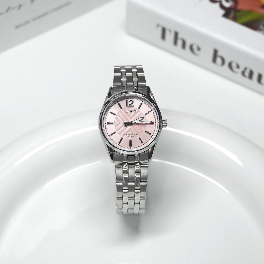 Casio Standard นาฬิกาข้อมือผู้หญิง สายสแตนเลส รุ่น LTP-1335,LTP-1335D,LTP-1335D-5A