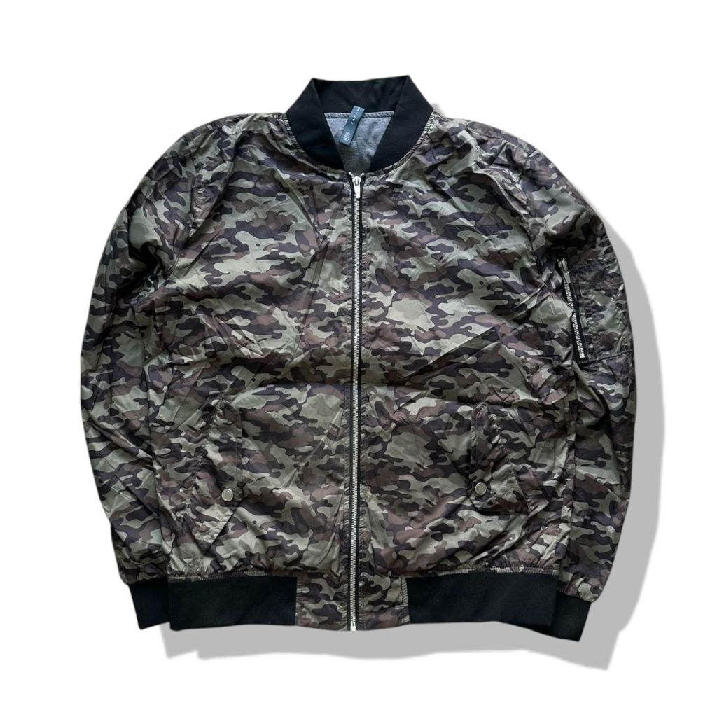 Zara Man Camo Bomber Jacket รอบอก 46”