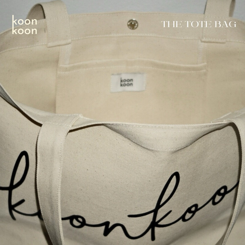 KOON KOON The Tote Bag original logo กระเป๋าผ้าที่มีสไตล์และจุของได้เยอะ