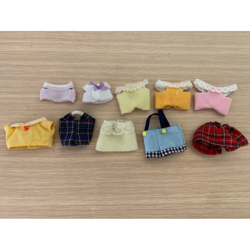 สินค้ามือสอง💥  Slyvanian Families 10 ชิ้น เสื้อผ้า / เครื่องแต่งกาย น้องเบบี้และน้องตัวเล็ก จากญี่ปุ