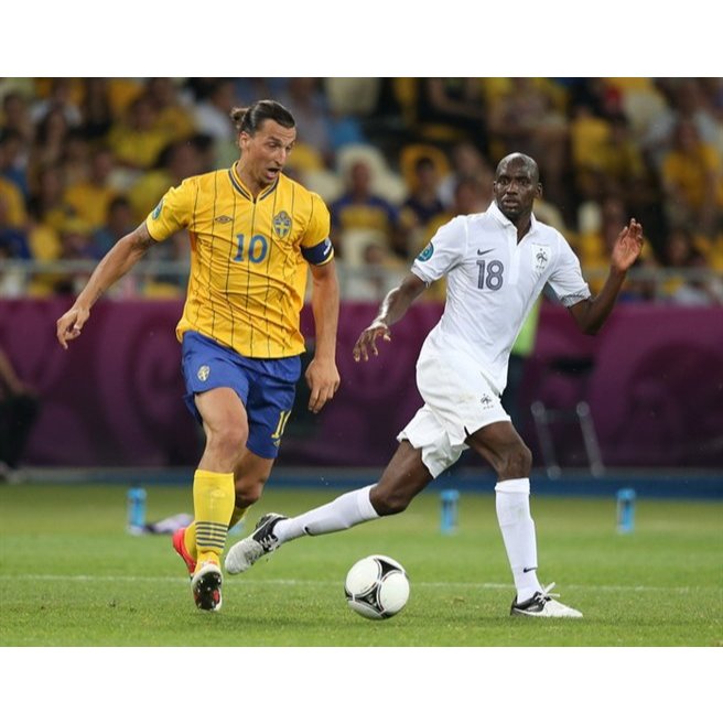 แท้💯% พร้อมส่ง💕เสื้อเปล่าทีมชาติ สวีเดน EURO SWEDEN  2012 FOOTBALL Size XXL หน้าอก54นิ้ว