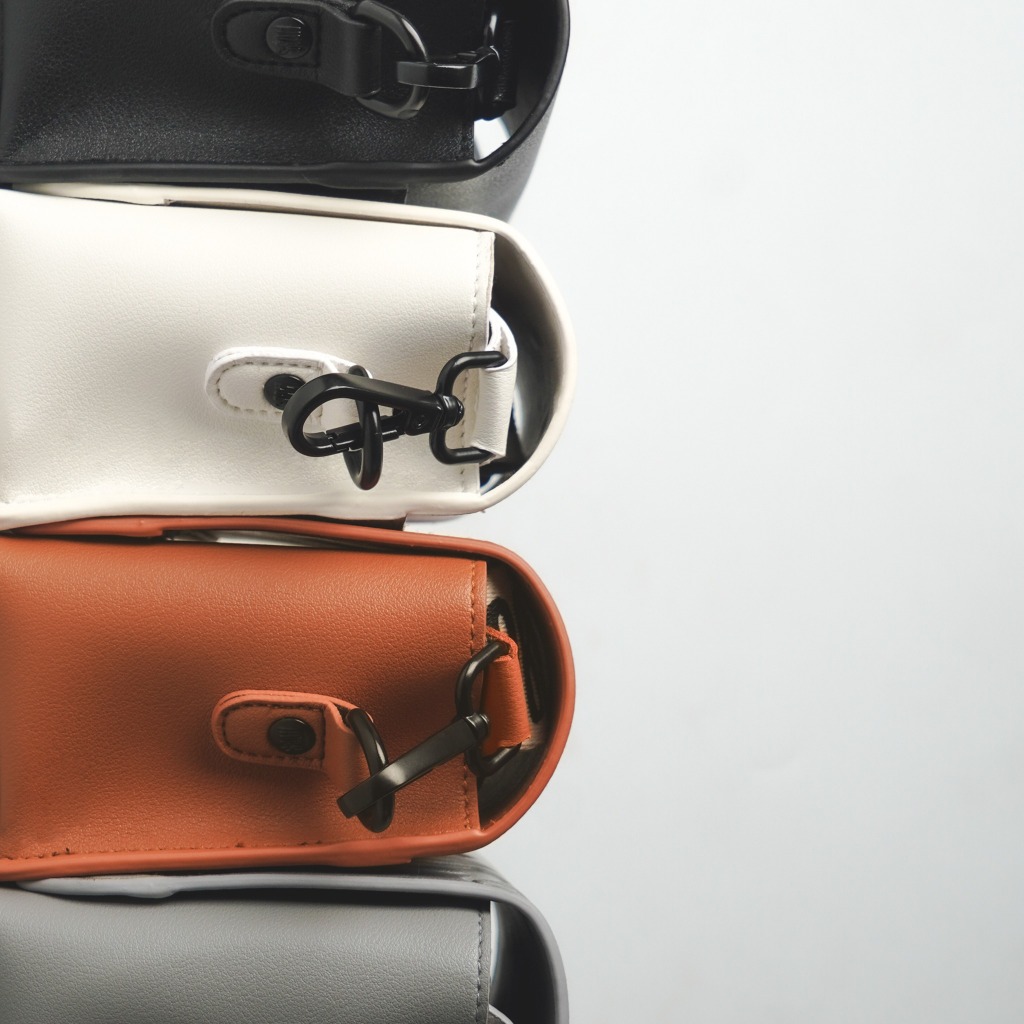 แถมฟรี 3 อย่าง (ส่งฟรี) กระเป๋าสะพายข้าง แบรนด์Hobs(100% Genunie) รุ่น FYNN ขนาด7 นิ้ว หนังPU กันน้ำ