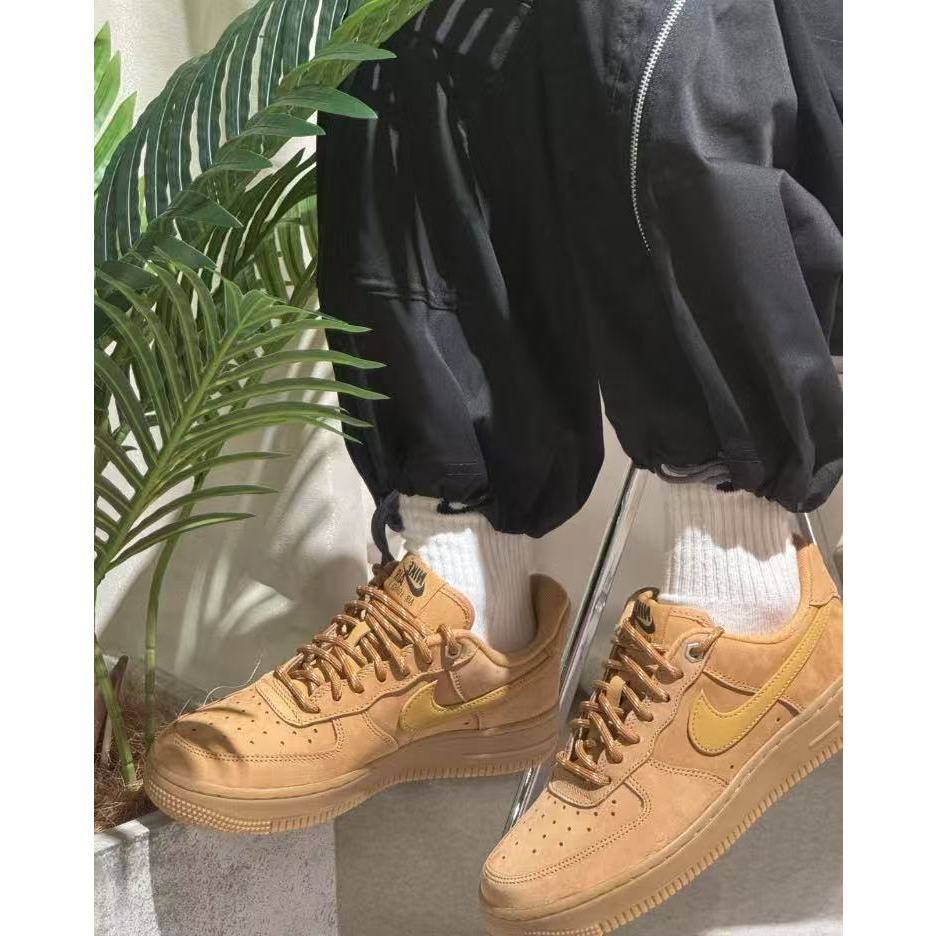 （ของแท้ 100%）  N IKE AIR Force 1 Low'07 รองเท้าผ้าใบสำหรับผู้ชายและผู้หญิงหลายสีให้เลือก