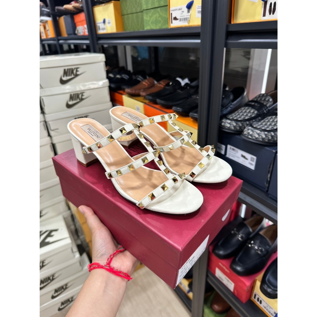 รองเท้ามีส้นผู้หญิง Valentino เกรด Hi end มีไซส์ 36-41