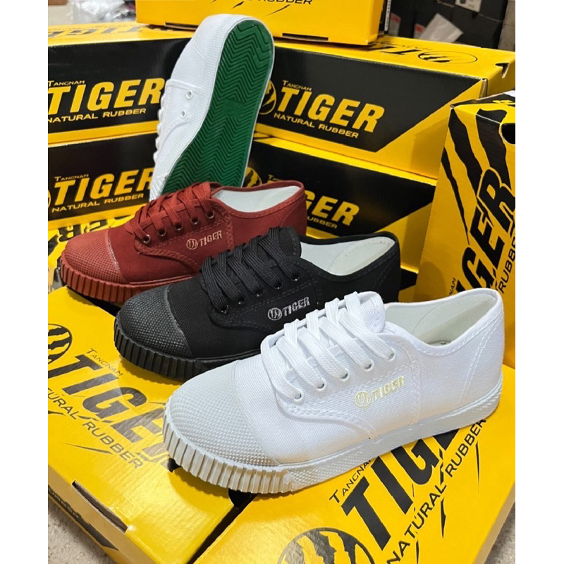 P TG205 รองเท้าผ้าใบนักเรียนแบบผูกเชือก ไทเกอร์ TG205 สีน้ำตาล เบอร์ 28-45